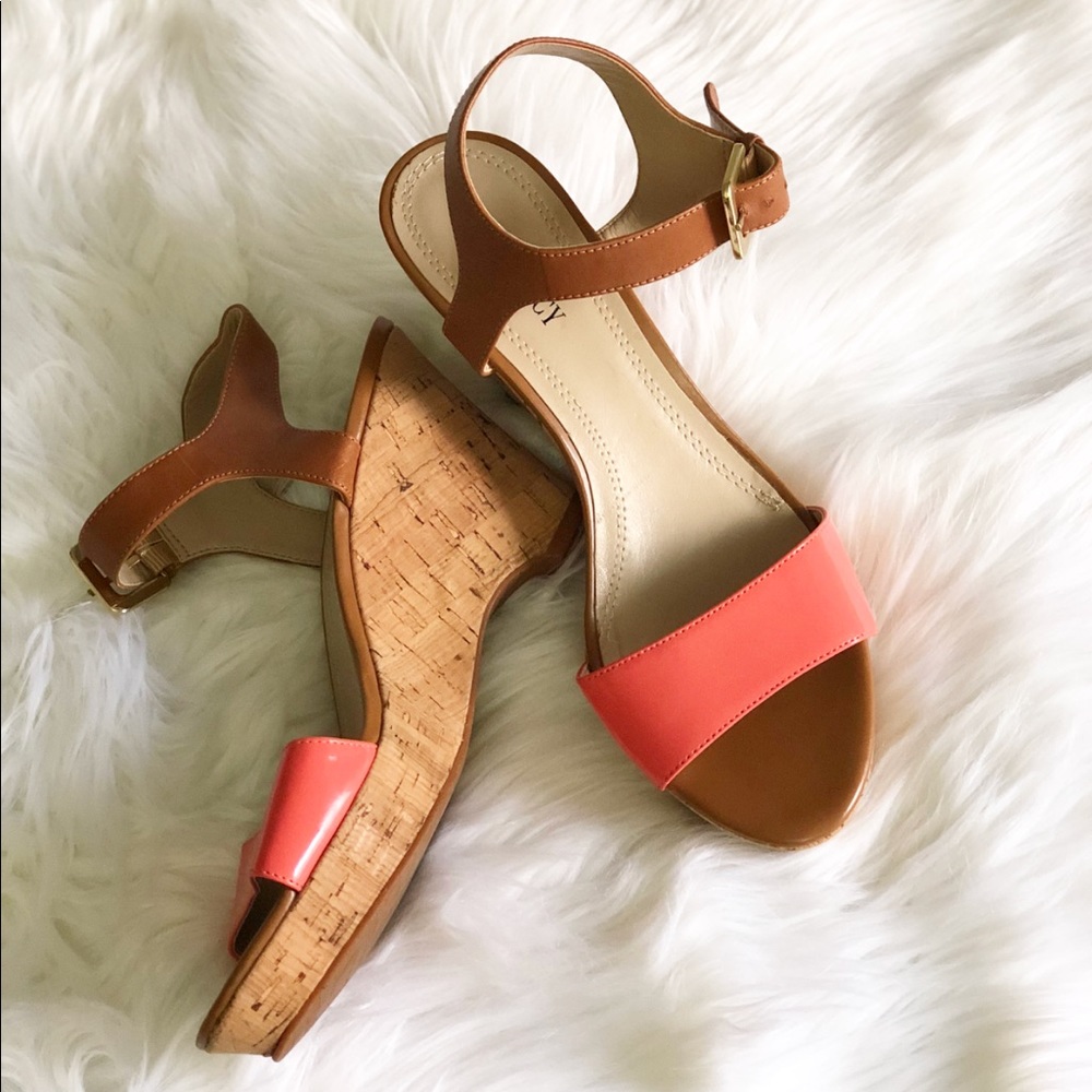 Ellen tracy wedges